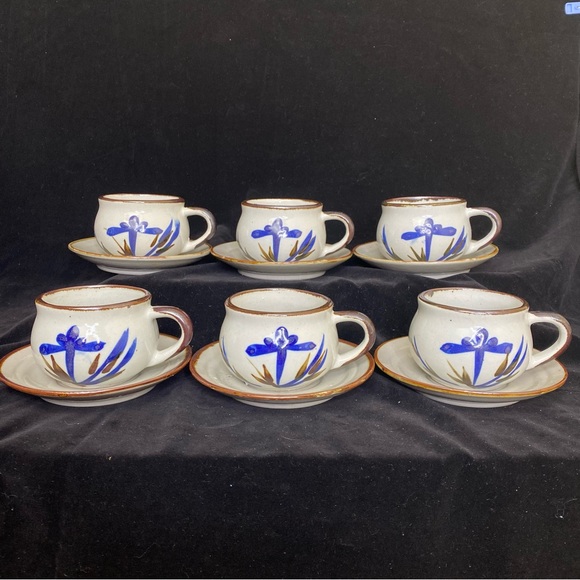 Vintage EUC Set of 6, Rustic Farmhouse Ceramic Gray/Blue Floral Cups and Saucers - Picture 4 of 17